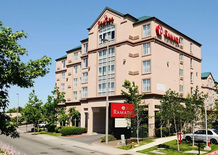 Ramada By Wyndham Seatac Airport Hotel